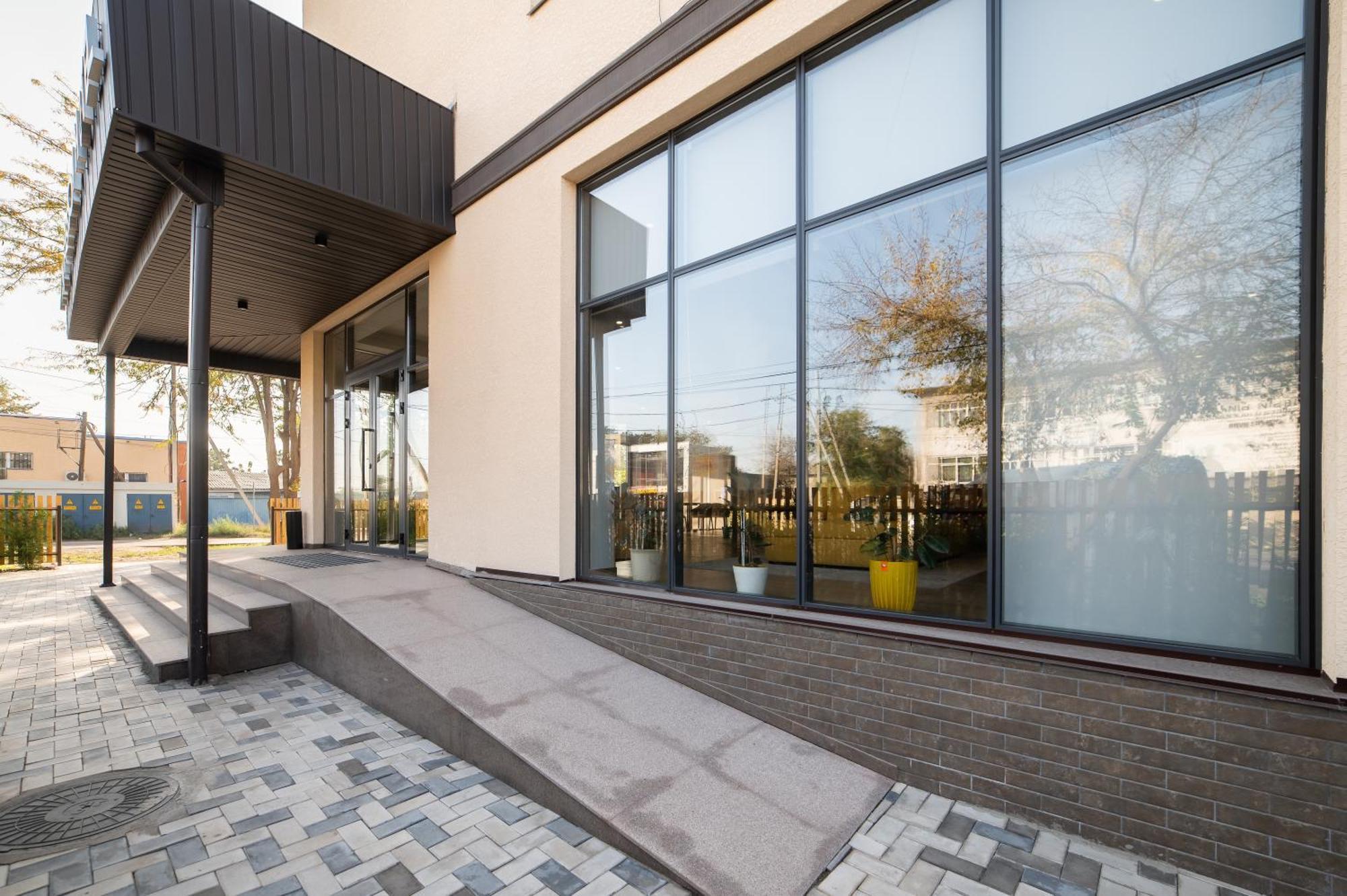 Freedom Hotel Bishkek Ngoại thất bức ảnh